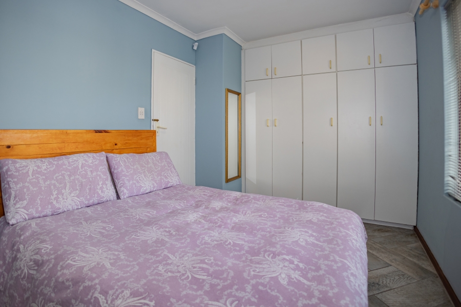 3 Bedroom Property for Sale in Oakdale Western Cape